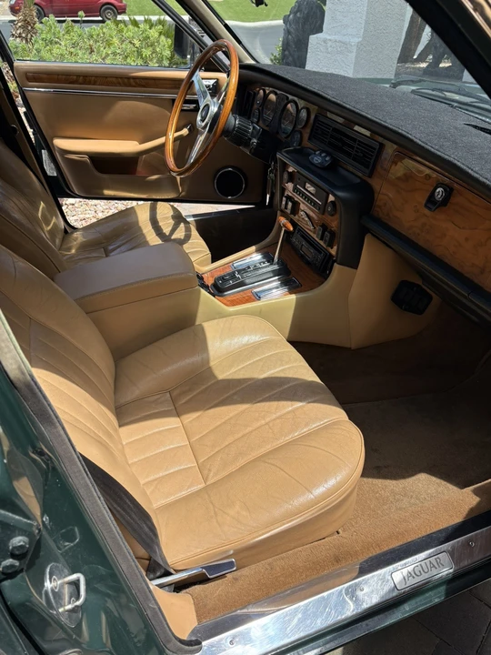 1986 Jaguar - Image 12 of 31