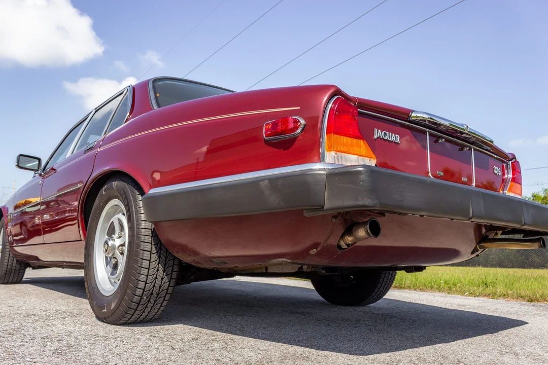 1986 Jaguar XJ Series 3 - Image 26 of 31