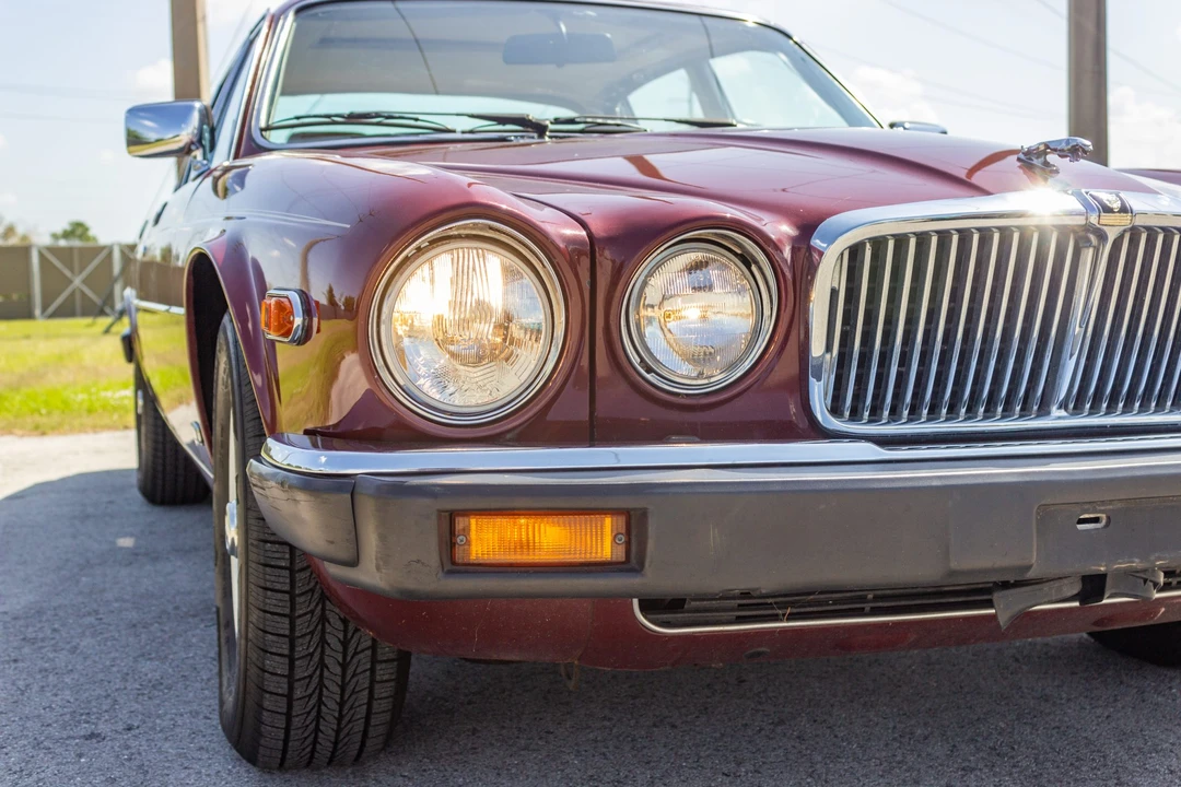 1986 Jaguar XJ Series 3 - Image 17 of 31