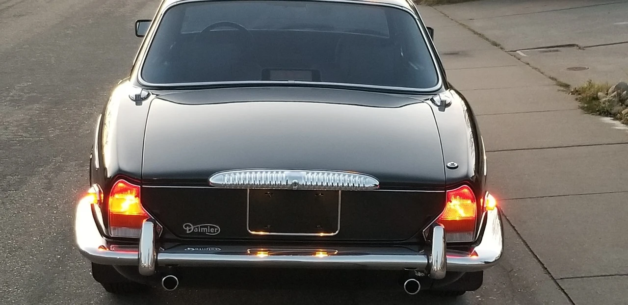 1986 Jaguar XJ Series 3 - Image 4 of 11