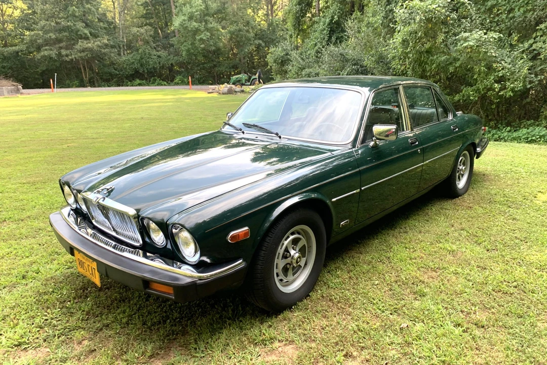 1986 Jaguar XJ Series 3 - Image 2 of 31