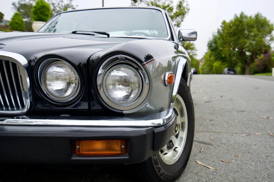 1986 Jaguar XJ Series 3 - Image 3 of 20