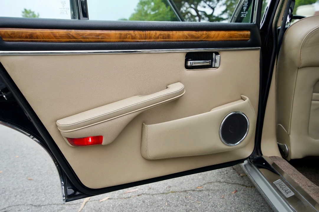 1986 Jaguar XJ Series 3 - Image 14 of 20