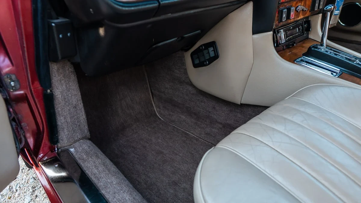 1986 Jaguar XJ Series 3 - Image 28 of 30