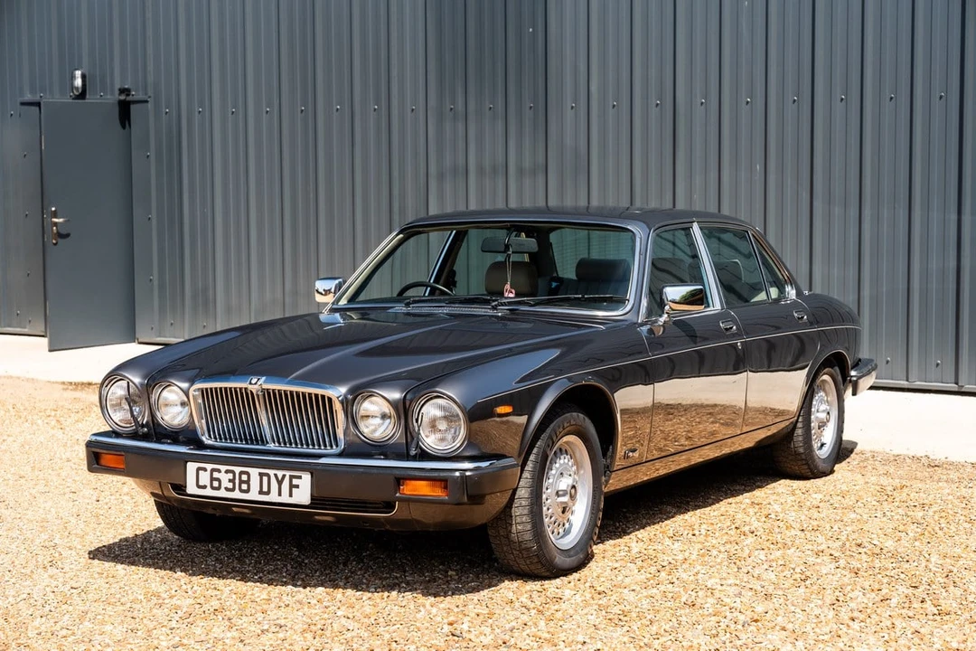 1986 Jaguar XJ Series 3 - Image 2 of 30