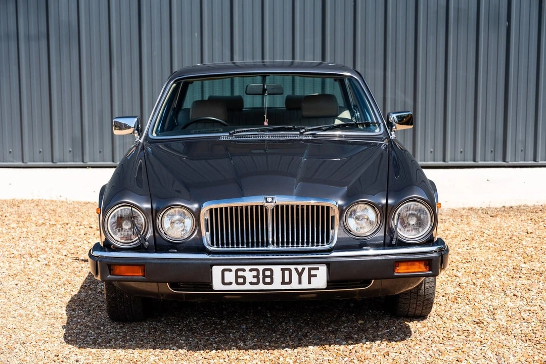 1986 Jaguar XJ Series 3 - Image 3 of 30