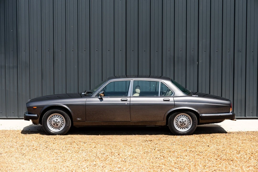 1986 Jaguar XJ Series 3 - Image 15 of 30