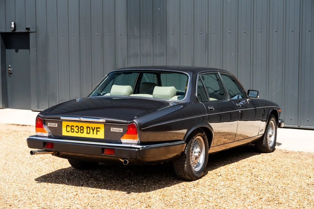 1986 Jaguar XJ Series 3 - Image 7 of 30
