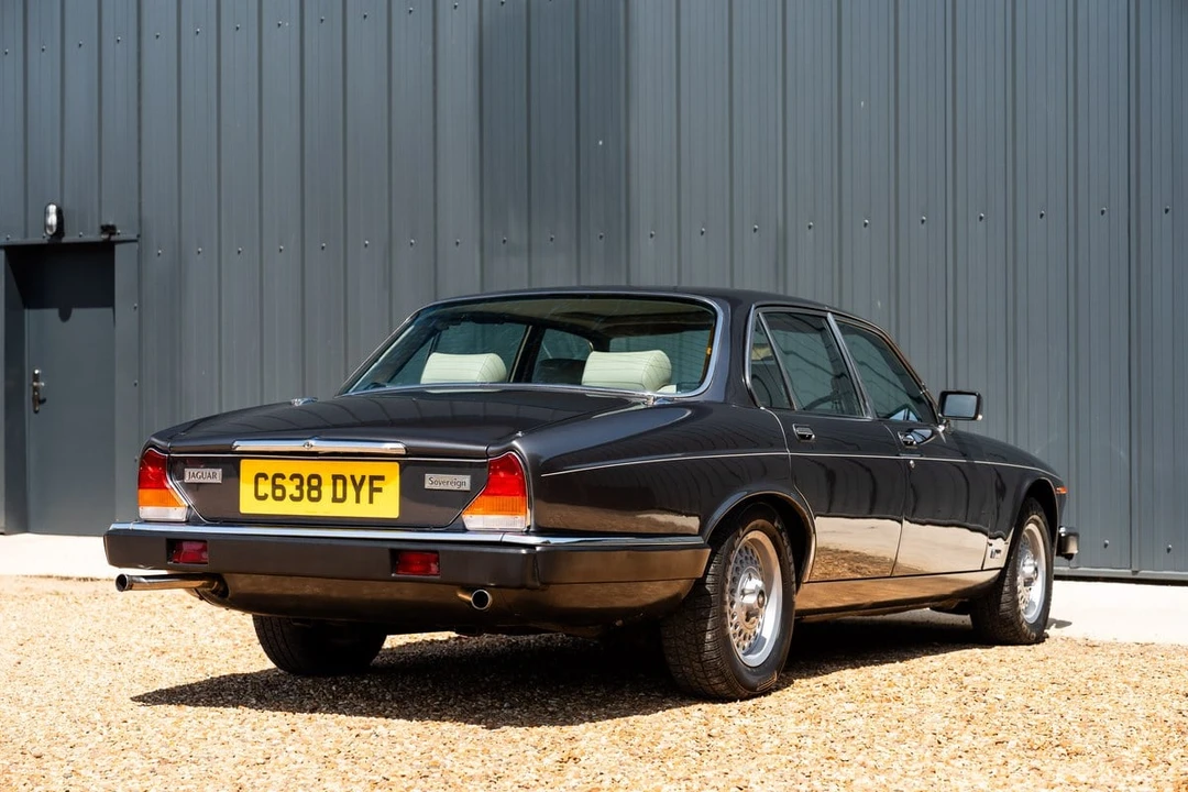 1986 Jaguar XJ Series 3 - Image 14 of 30