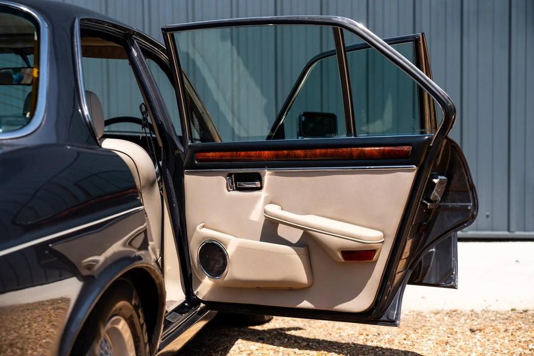 1986 Jaguar XJ Series 3 - Image 22 of 30