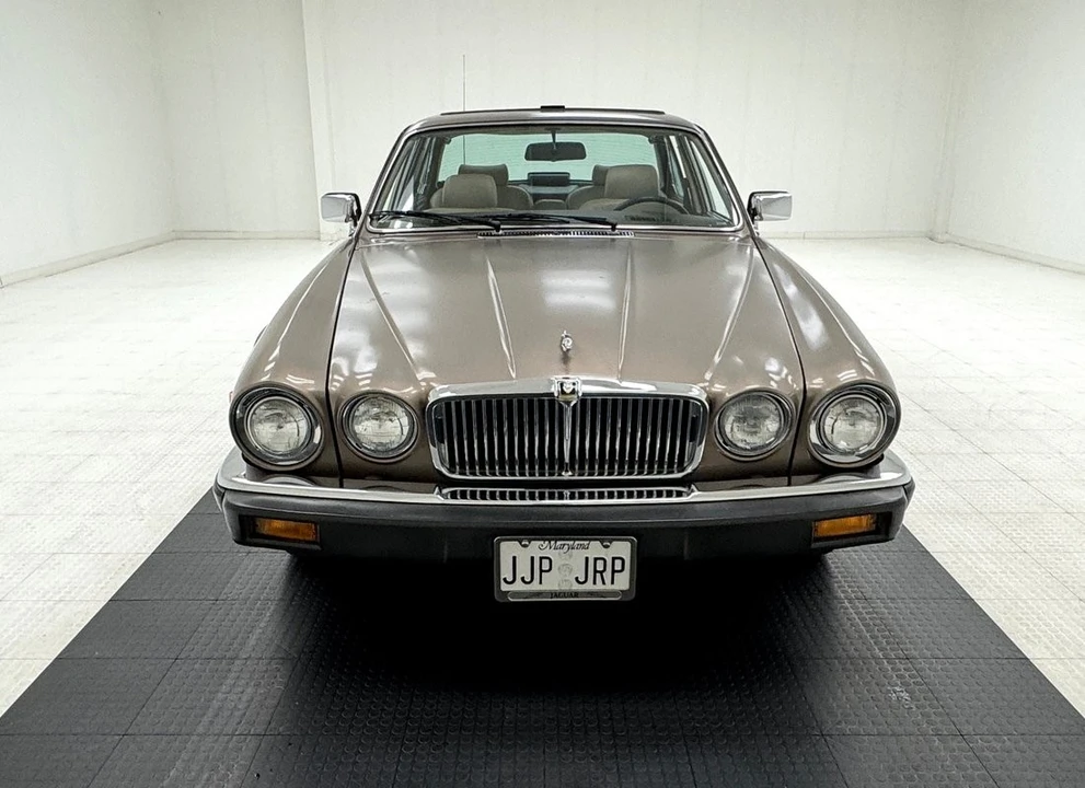 1986 Jaguar XJ Series 3 - Image 8 of 31