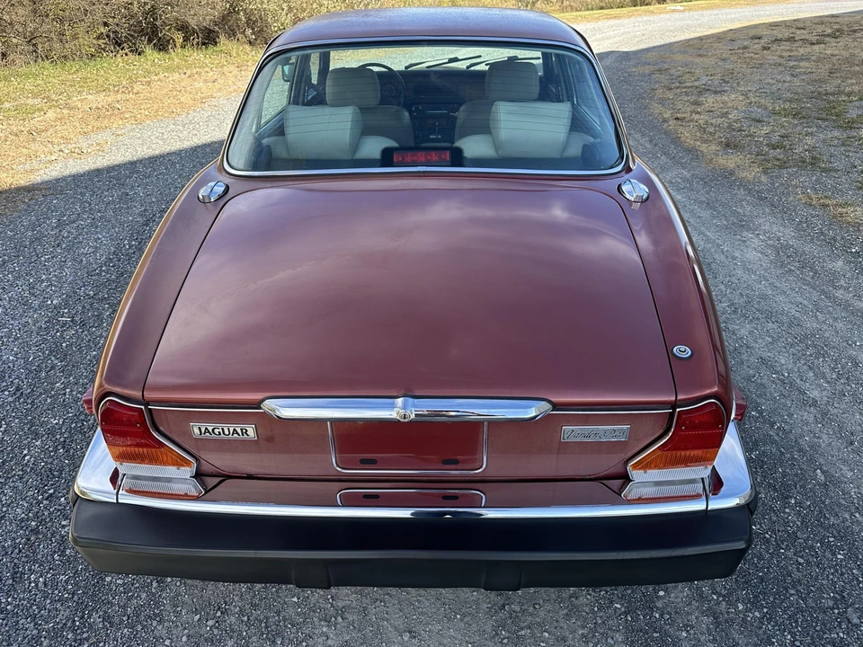 1986 Jaguar XJ Series 3 - Image 8 of 31