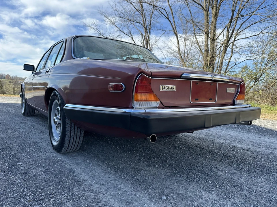 1986 Jaguar XJ Series 3 - Image 9 of 31