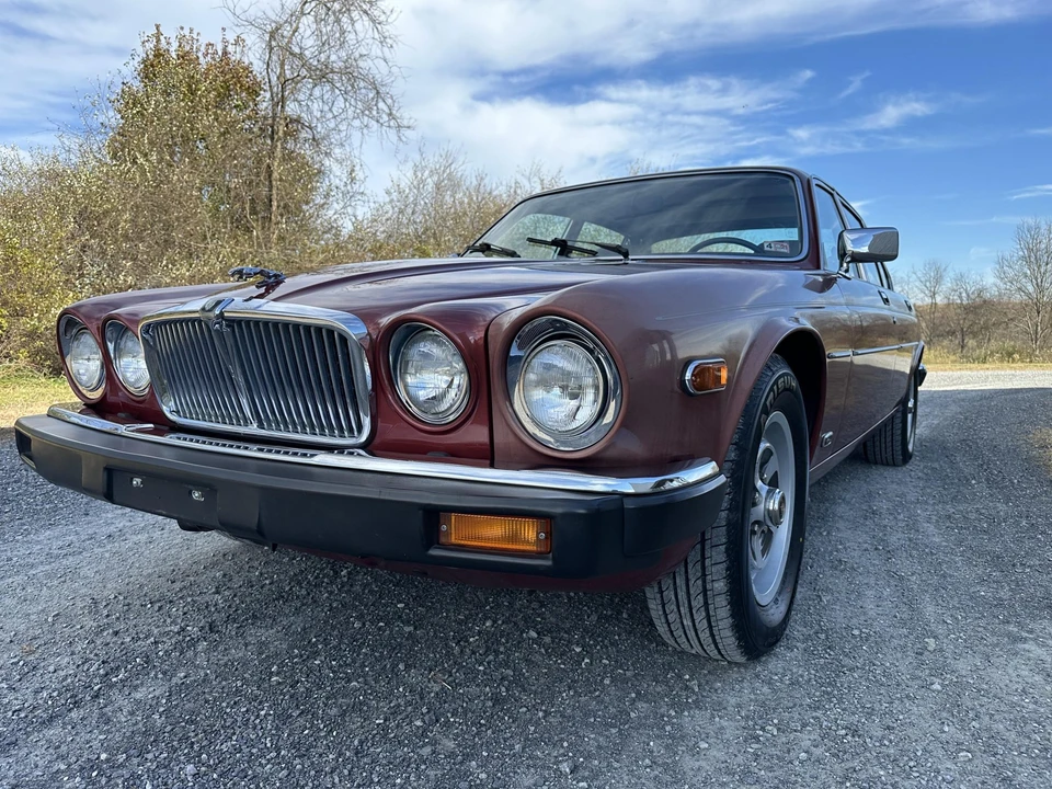 1986 Jaguar XJ Series 3 - Image 2 of 31