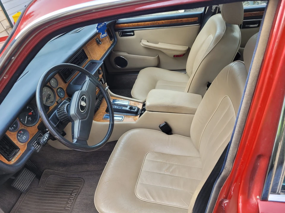 1986 Jaguar XJ Series 3 - Image 24 of 31