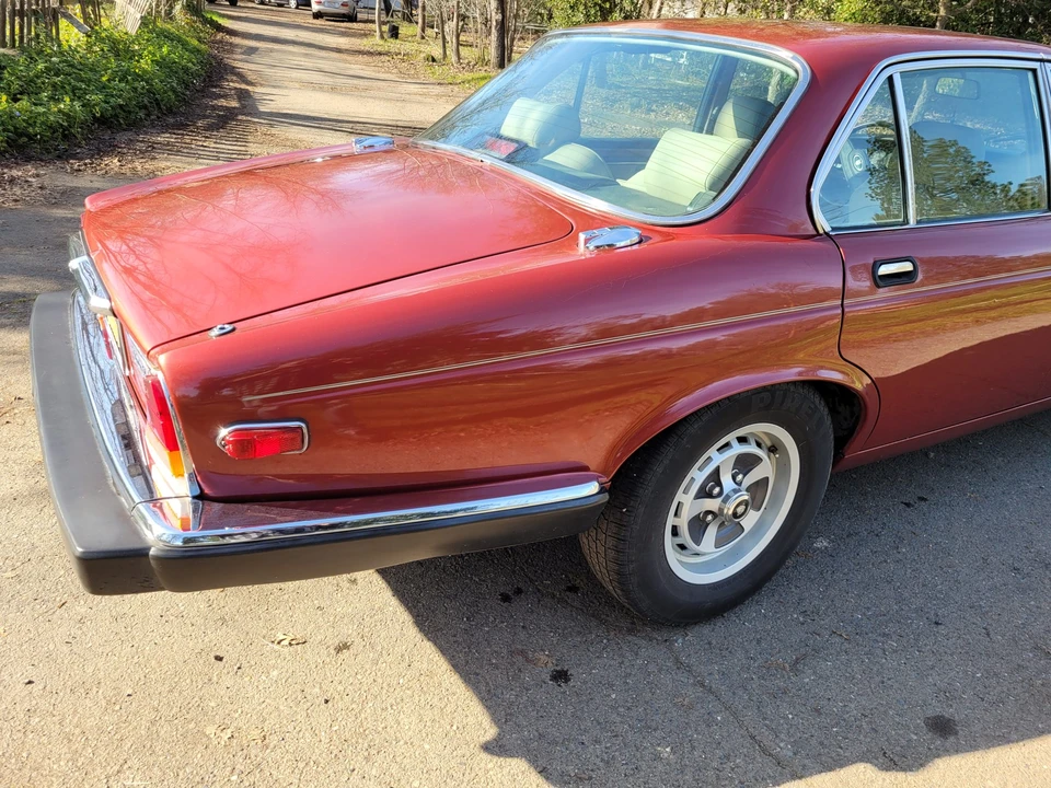 1986 Jaguar XJ Series 3 - Image 16 of 31
