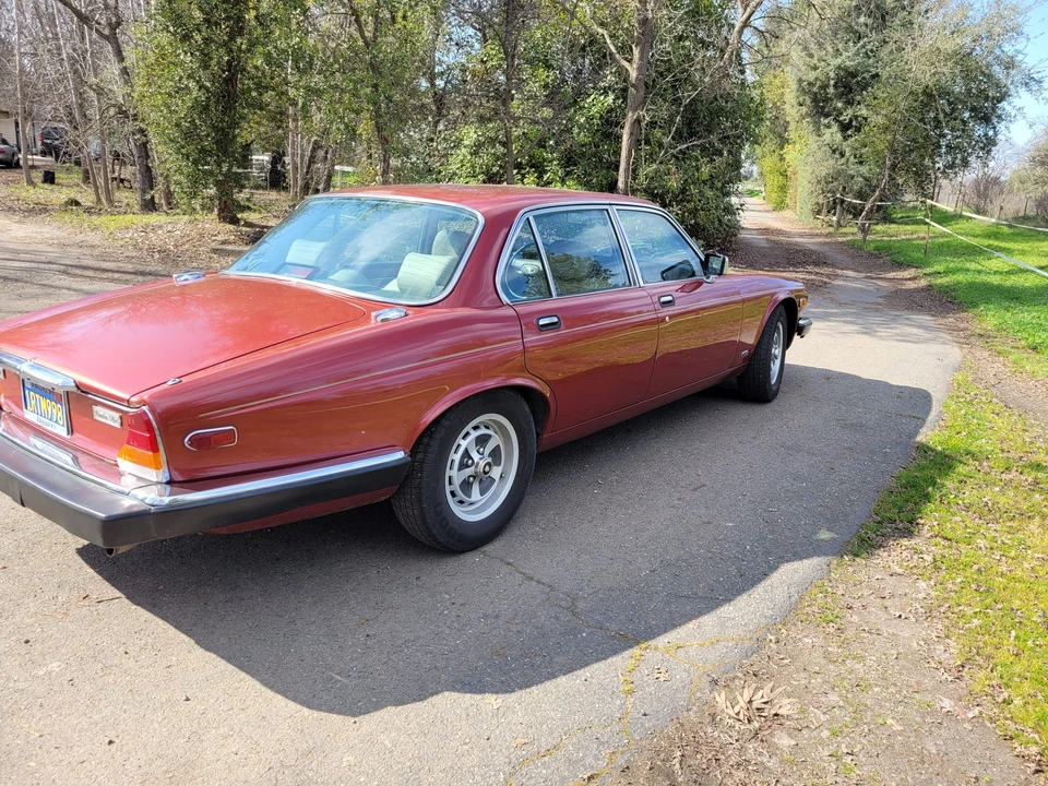 1986 Jaguar XJ Series 3 - Image 7 of 31
