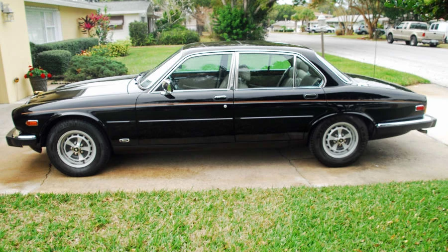 1986 Jaguar XJ Series 3 - Image 2 of 19