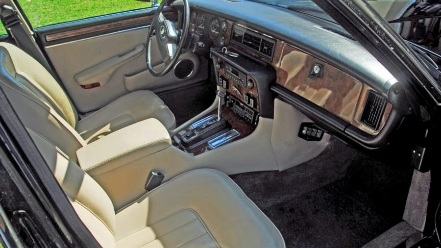 1986 Jaguar XJ Series 3 - Image 6 of 19
