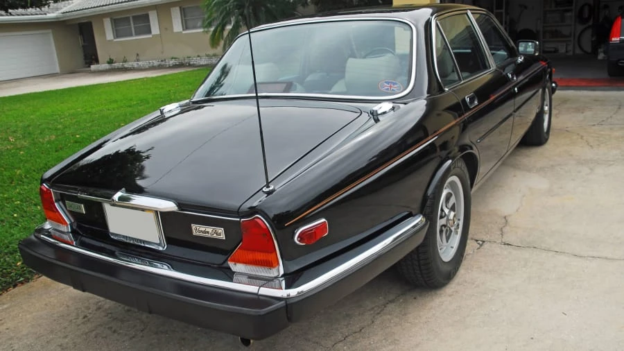 1986 Jaguar XJ Series 3 - Image 16 of 19