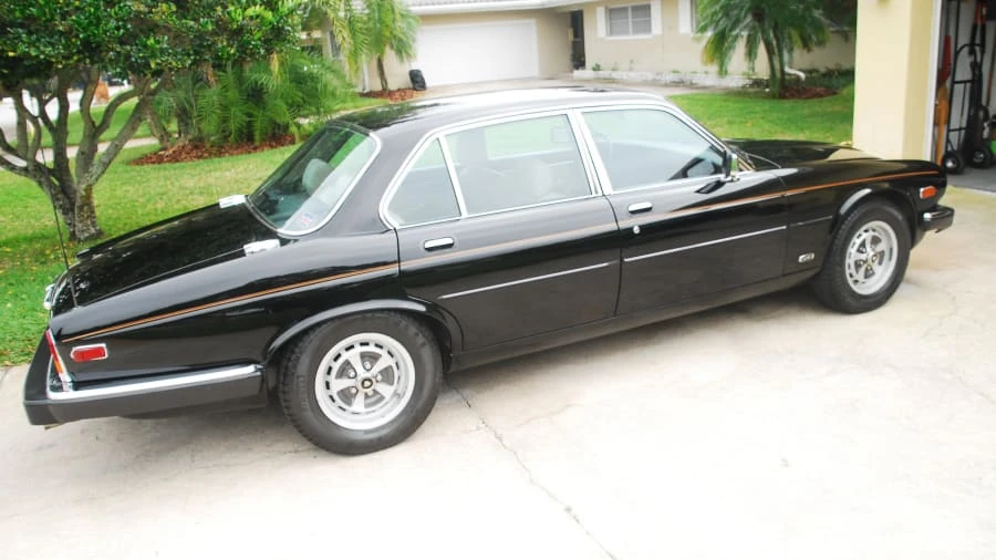 1986 Jaguar XJ Series 3 - Image 17 of 19