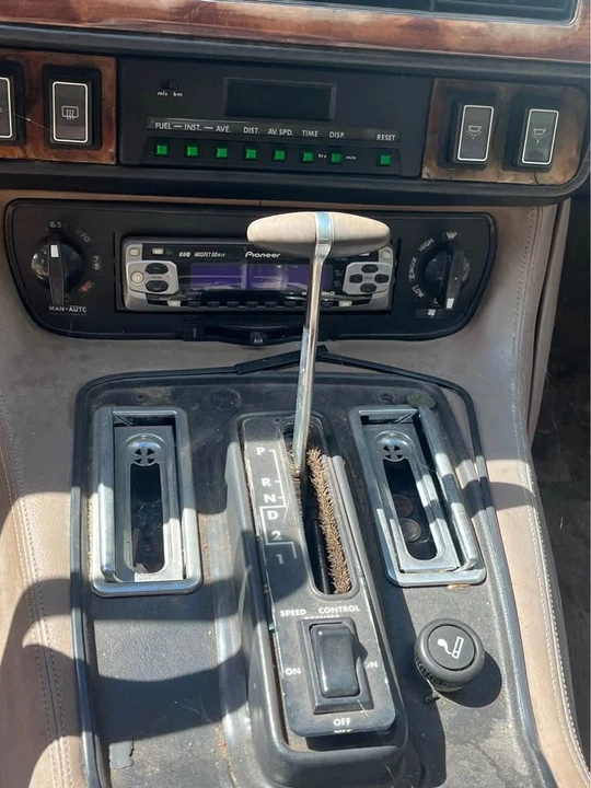 1986 Jaguar XJS - Image 8 of 9