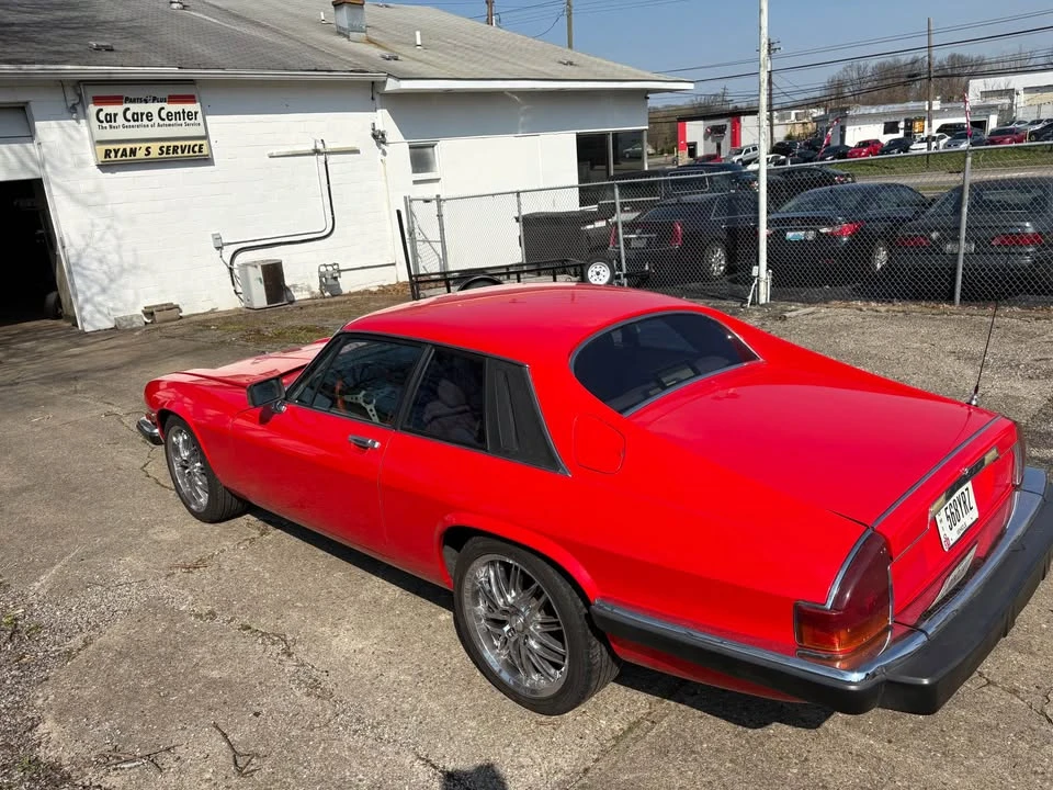1986 Jaguar XJS - Image 2 of 17