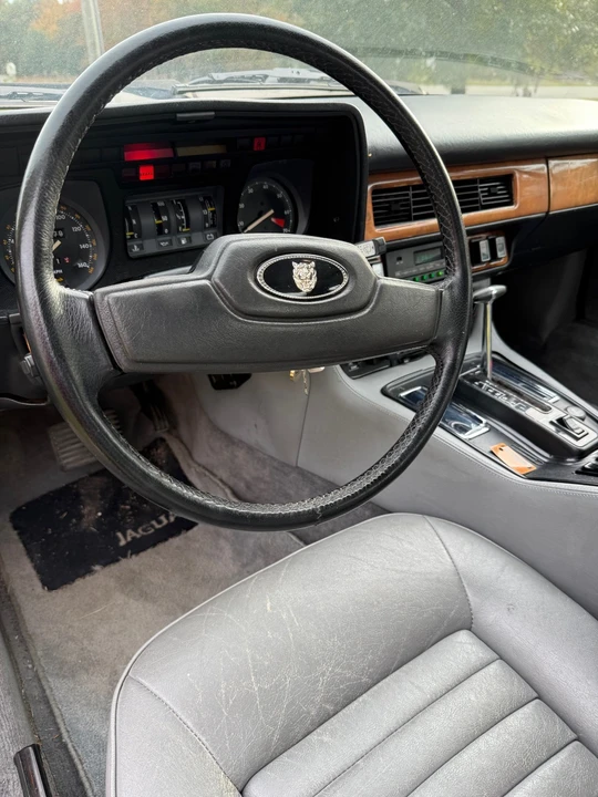 1986 Jaguar XJS - Image 2 of 20