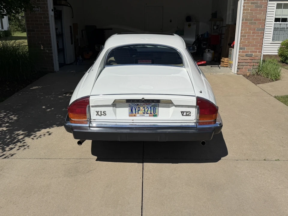 1986 Jaguar XJS - Image 2 of 9