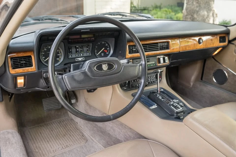 1986 Jaguar XJS - Image 12 of 20