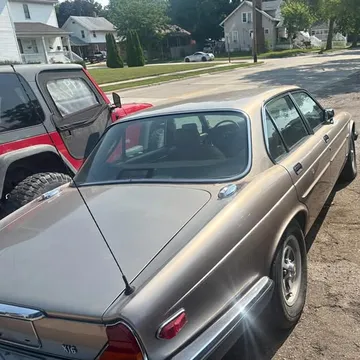 1986 Jaguar XJ6
