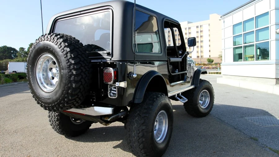 1986 Jeep CJ7 - Image 3 of 10