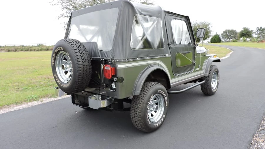 1986 Jeep CJ7 - Image 3 of 10