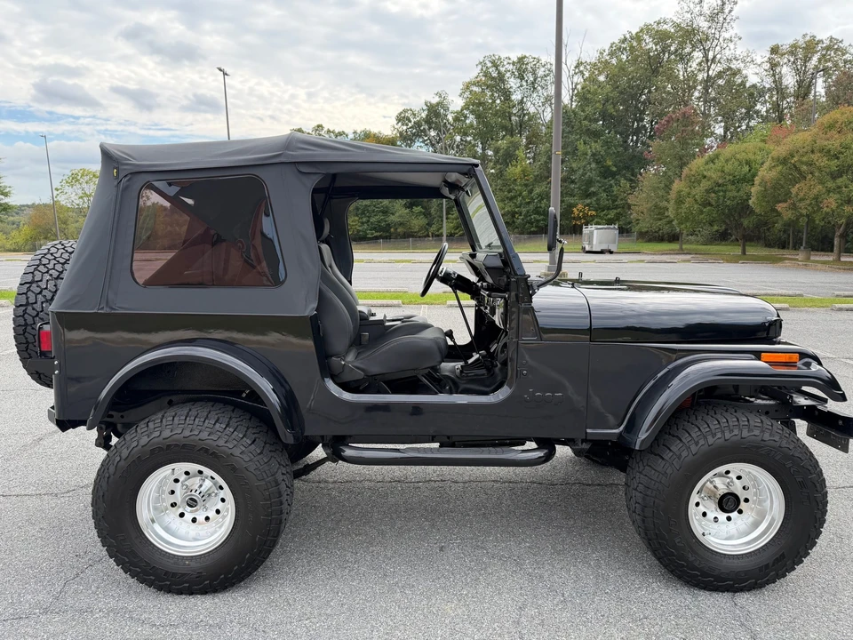 1986 Jeep CJ7 - Image 8 of 31