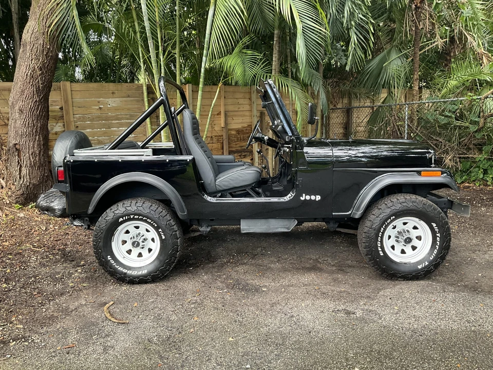 1986 Jeep CJ7 - Image 5 of 31