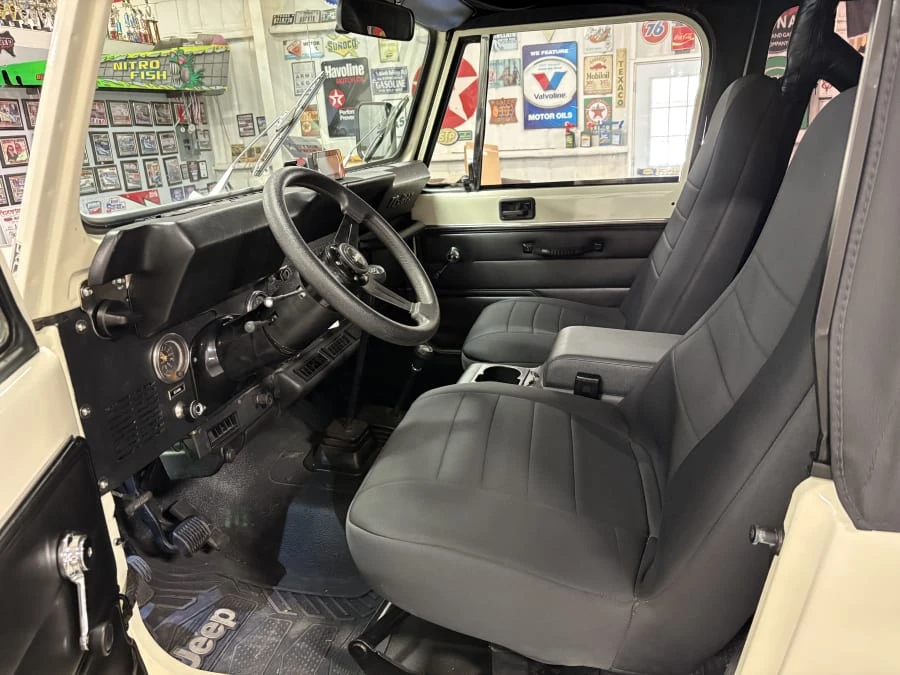 1986 Jeep CJ7 - Image 8 of 25
