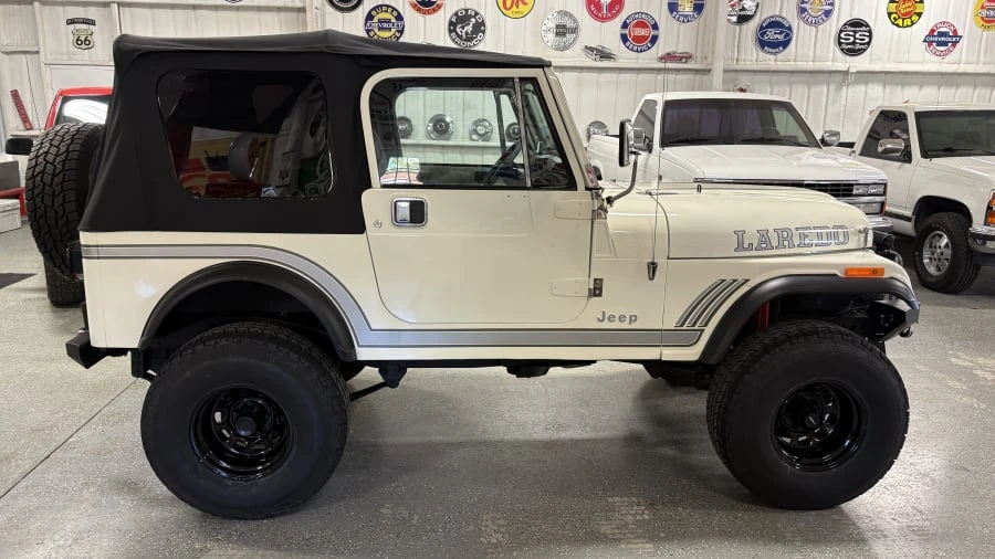 1986 Jeep CJ7 - Image 2 of 25