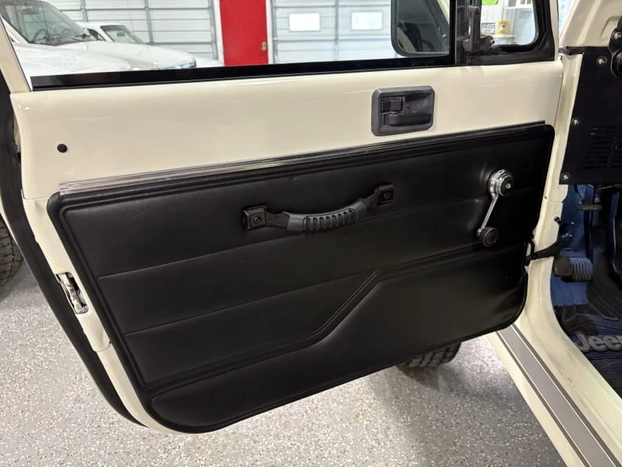 1986 Jeep CJ7 - Image 15 of 25