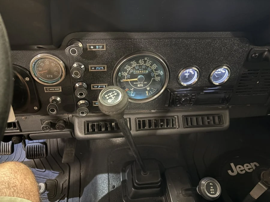 1986 Jeep CJ7 - Image 17 of 25