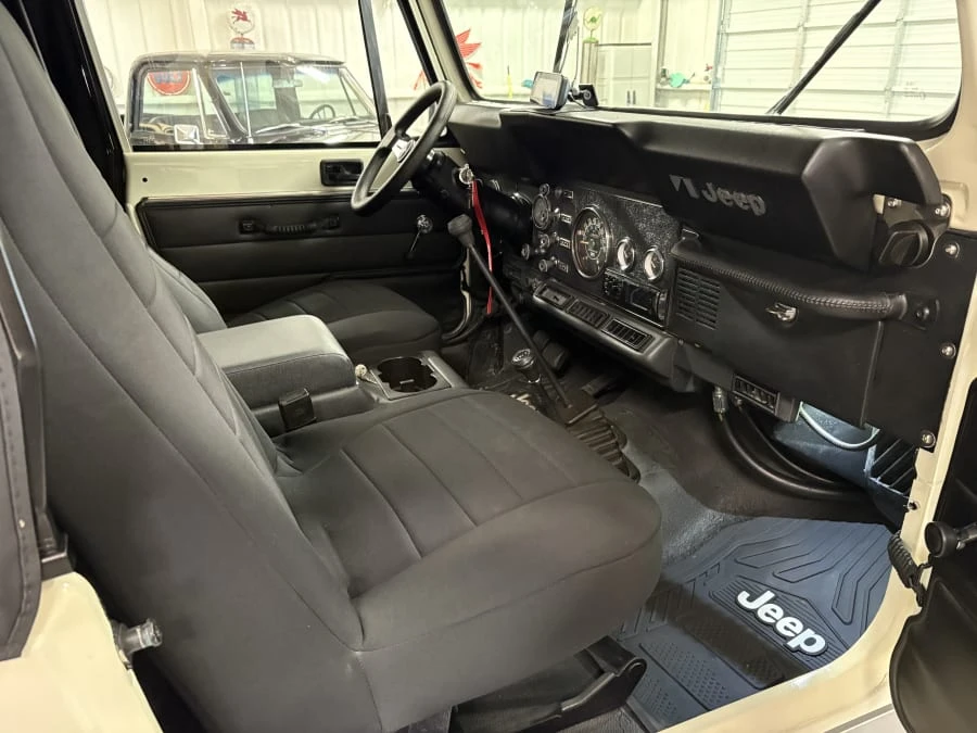 1986 Jeep CJ7 - Image 15 of 31