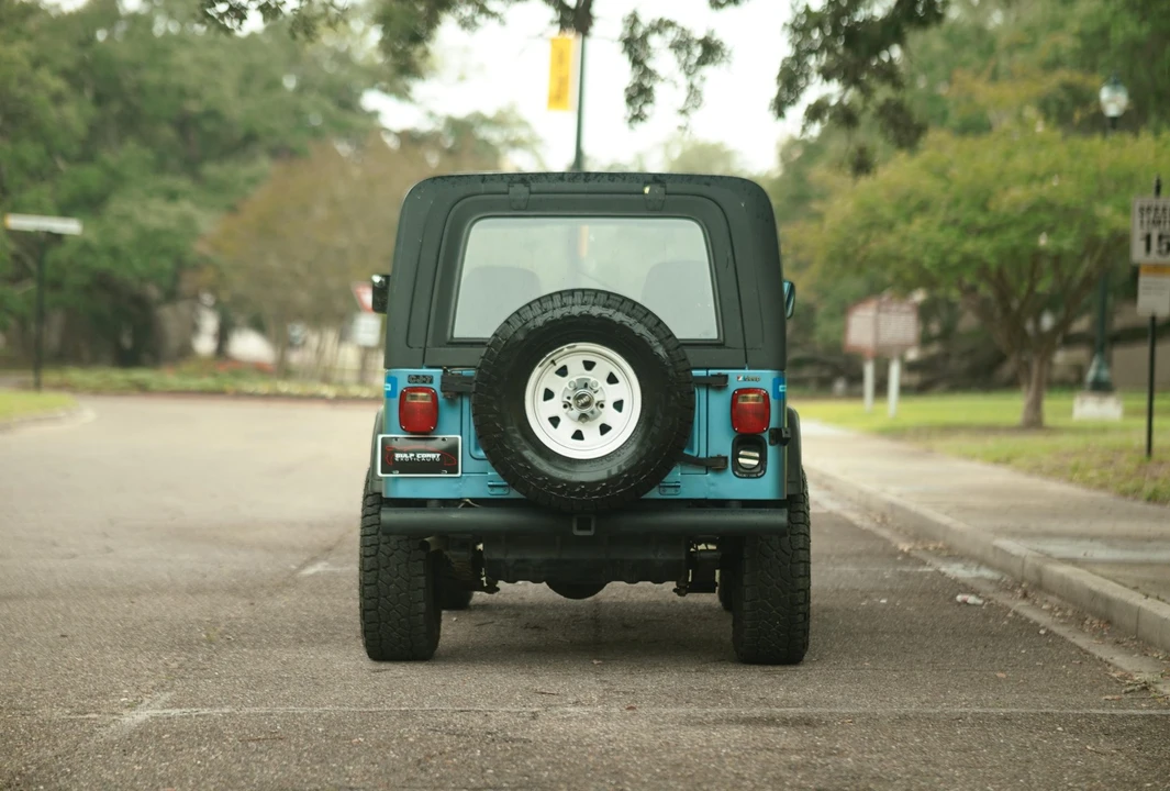 1986 Jeep CJ7 - Image 17 of 31