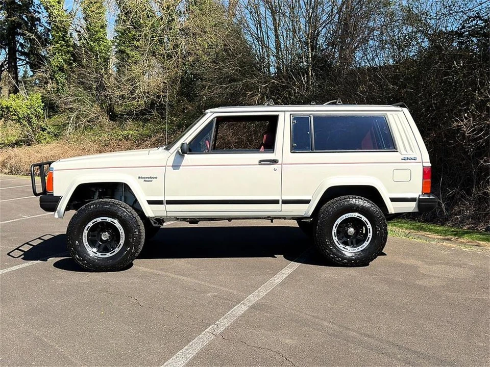 1986 Jeep XJ Cherokee - Image 3 of 31