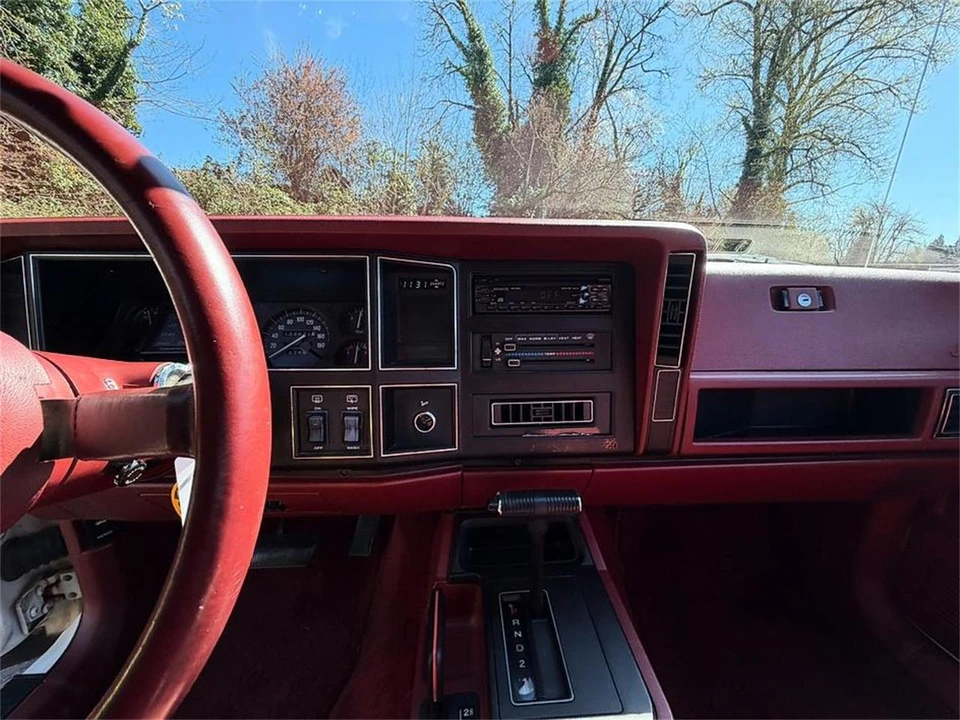 1986 Jeep XJ Cherokee - Image 25 of 31