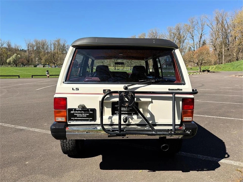 1986 Jeep XJ Cherokee - Image 8 of 31