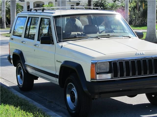 1986 Jeep XJ Cherokee - Image 10 of 12