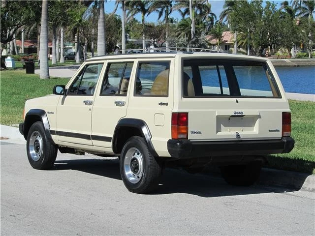 1986 Jeep XJ Cherokee - Image 2 of 12