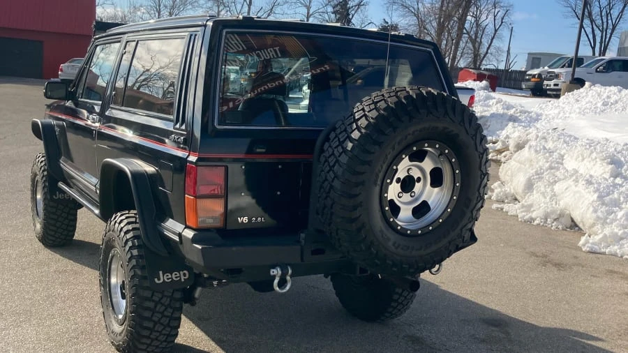 1986 Jeep XJ Cherokee - Image 2 of 8