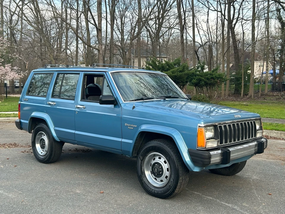 1986 Jeep XJ Cherokee - Image 10 of 31