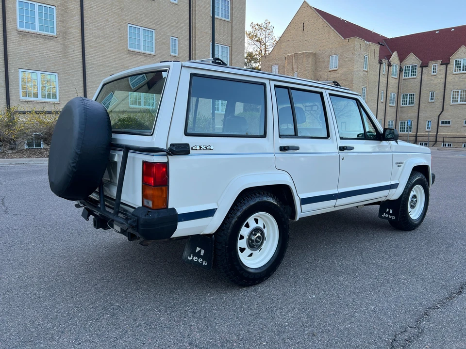 1986 Jeep XJ Cherokee - Image 23 of 31