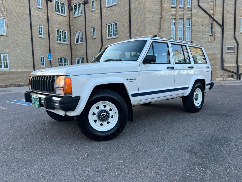 1986 Jeep XJ Cherokee - Image 13 of 31